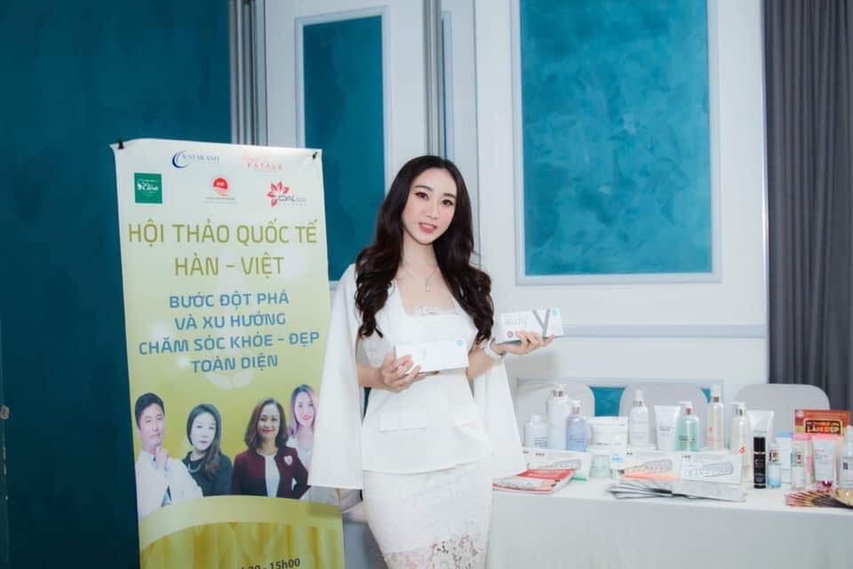 Khách hàng tham dự hội thảo